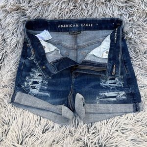 High waisted American Eagle Jean Shorts Size 2
